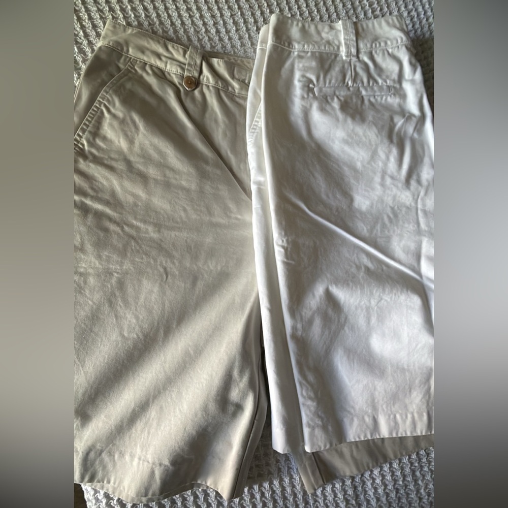 Lands End. Beige and White Casual Shorts Set